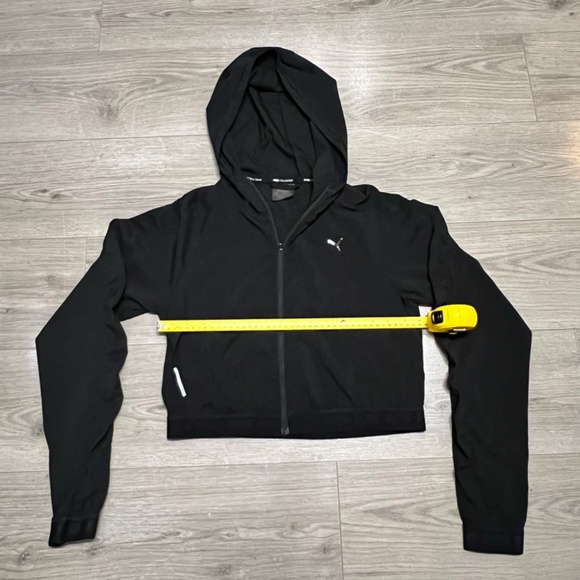 Puma Women's Training Sweater Cropped Black Medium - Picture 8 of 8